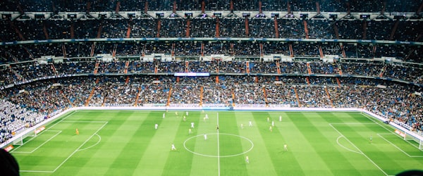 世界杯小组赛积分榜表格显示球队排名与积分